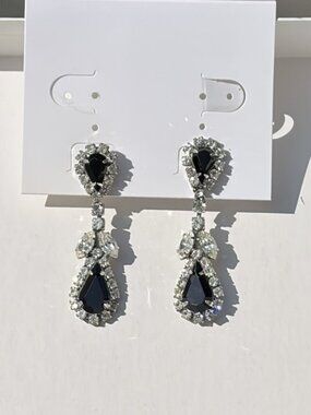 Vintage 80s Black Onyx Pear Cut Rhinestone Halo Crystal Chandelier Drop Earrings